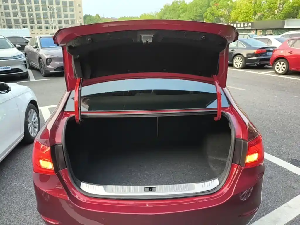 Buick Excelle — миниатюра 19