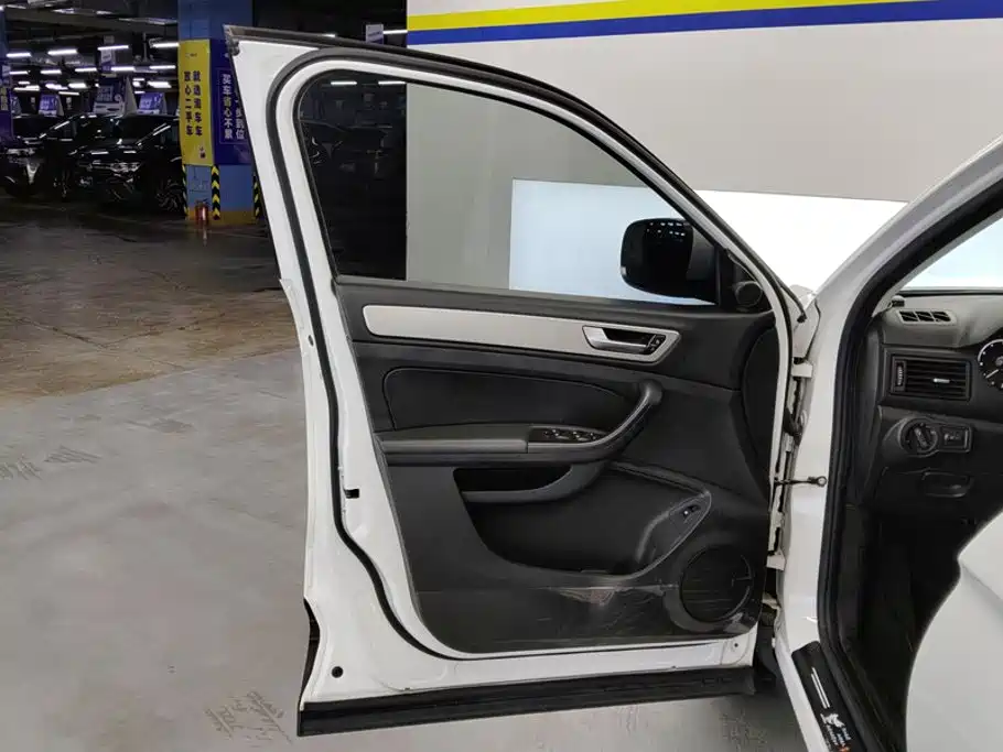 Qoros Qoros 5 — миниатюра 7