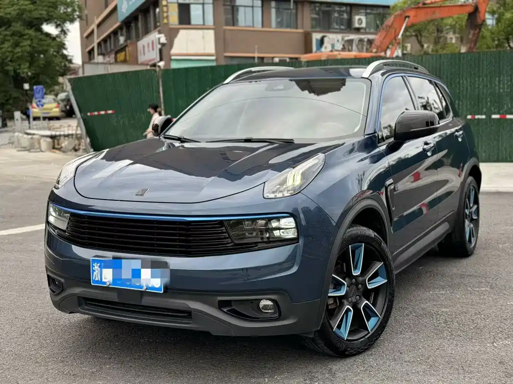 Lynk & Co 01 2018