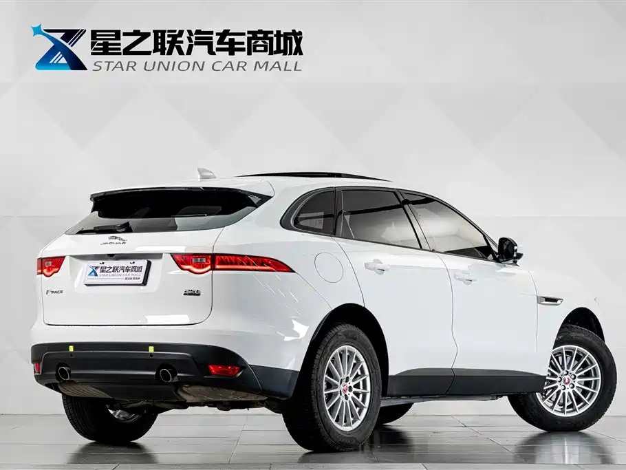 Jaguar F-PACE — миниатюра 6