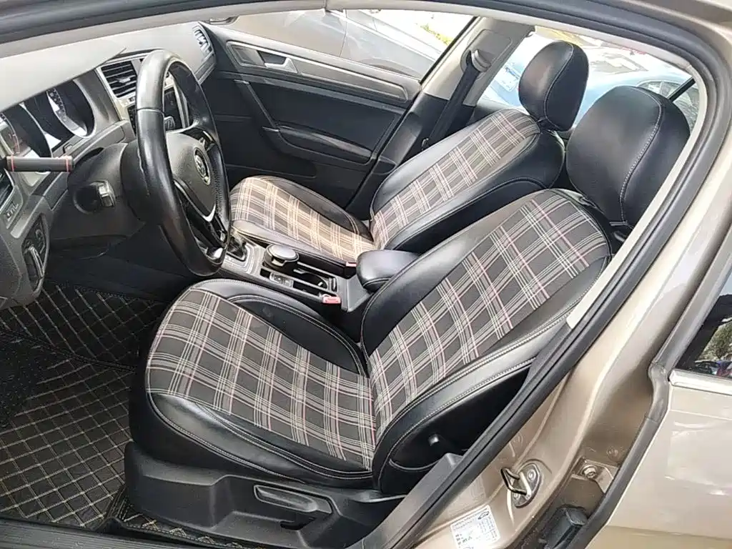 Volkswagen Golf — миниатюра 15