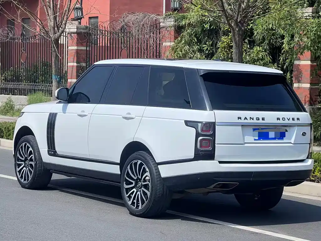 Land Rover Range Rover — миниатюра 2