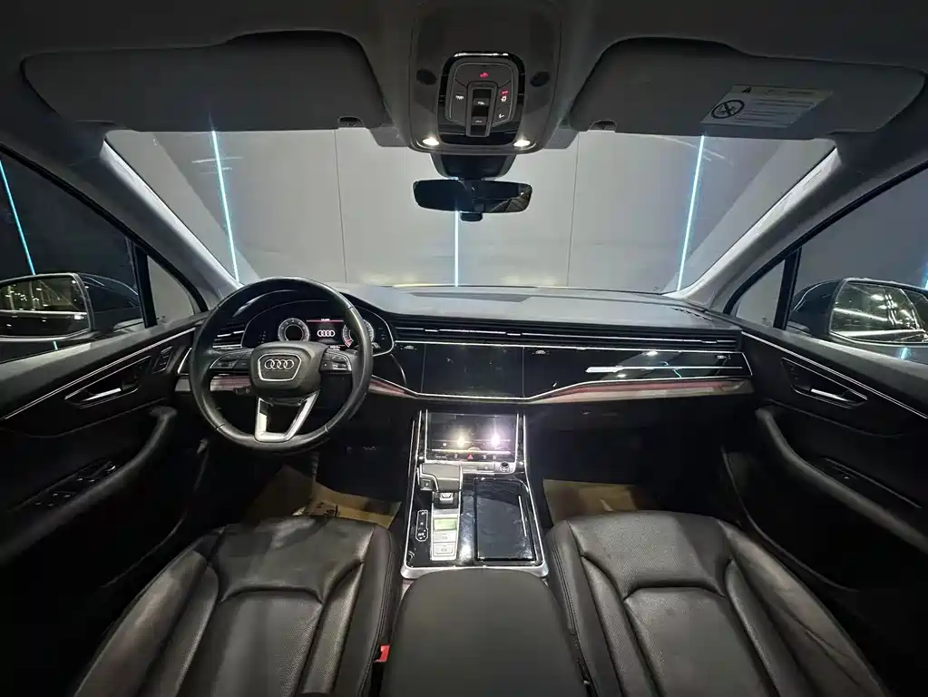 Audi Q7 — миниатюра 9