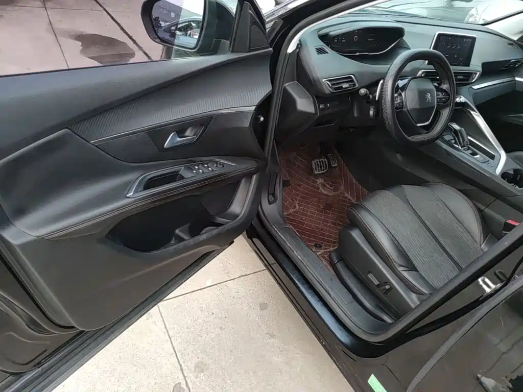 Peugeot 5008 — миниатюра 16
