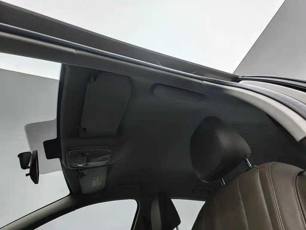 Peugeot 408 — миниатюра 14