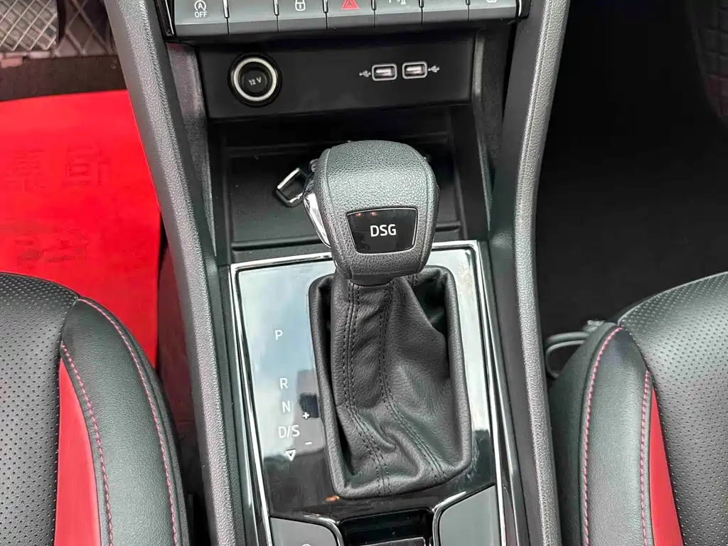 Skoda Karoq — миниатюра 17