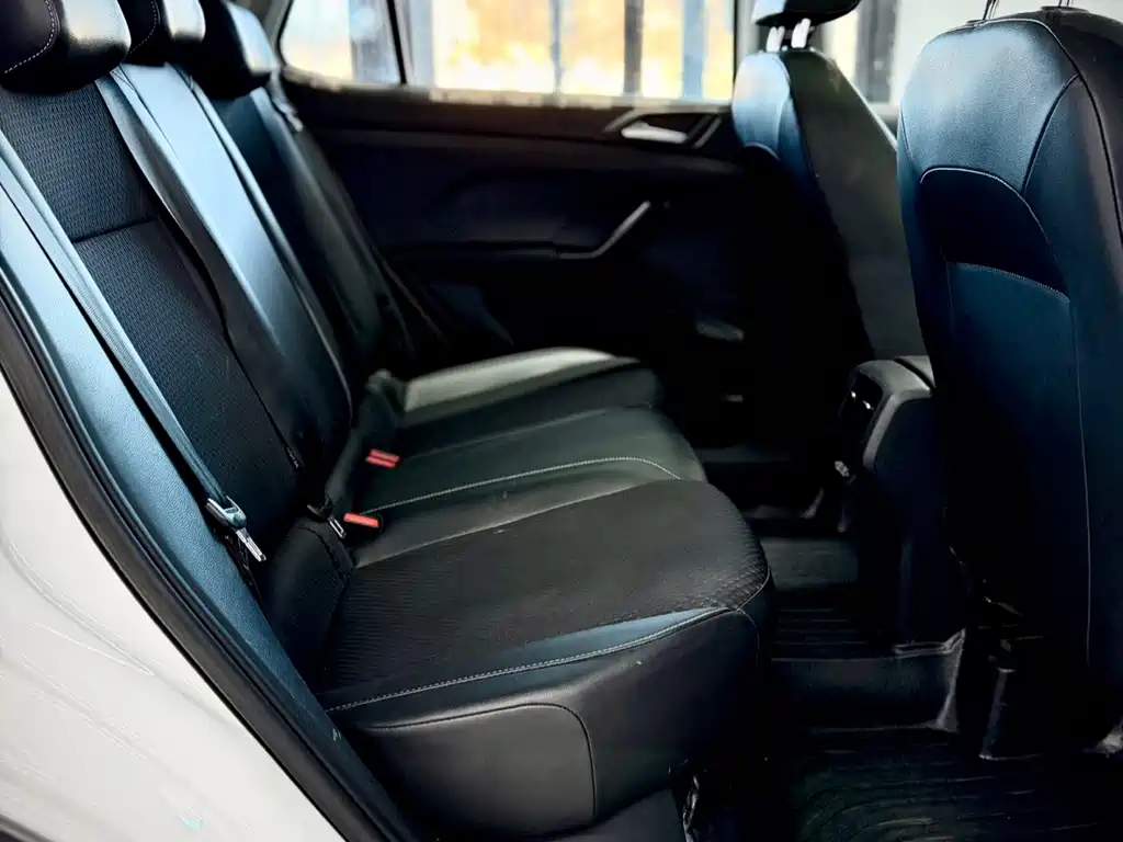 VOLKSWAGEN EXPLORING THE SHADOW