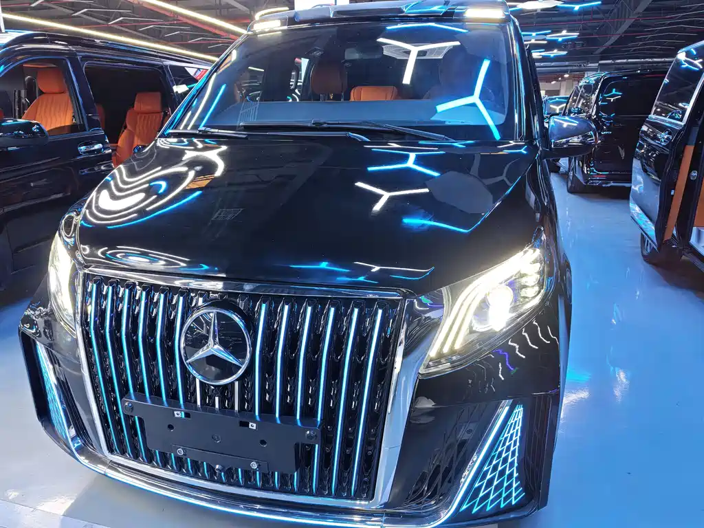 Mercedes-Benz Vito 2021 2.0T 7 мест
