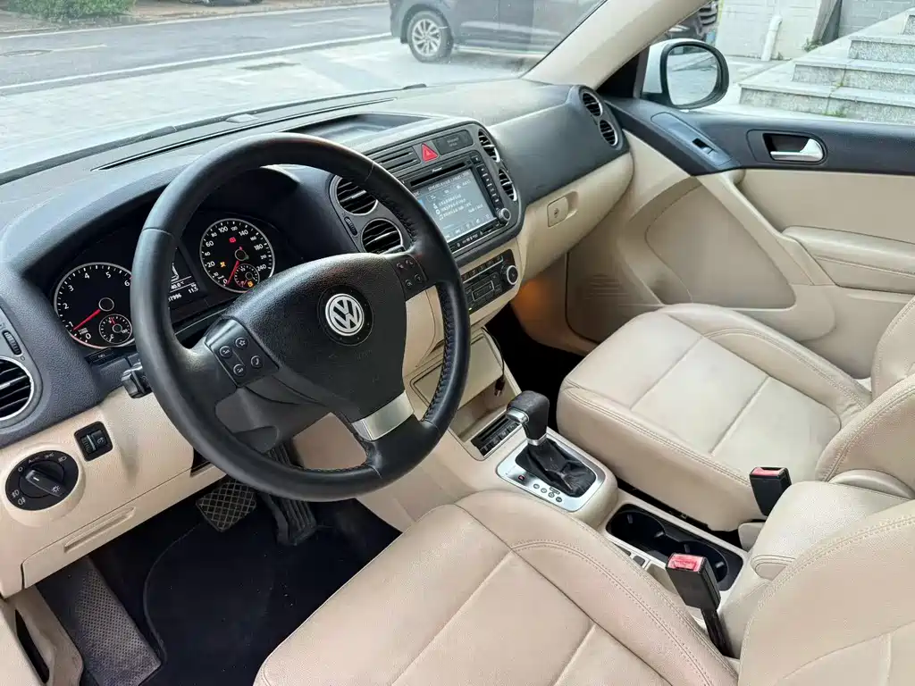 Volkswagen Tiguan — миниатюра 8