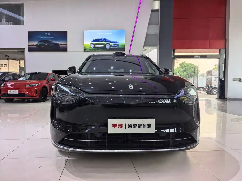 AITO AITO M9 — миниатюра 2