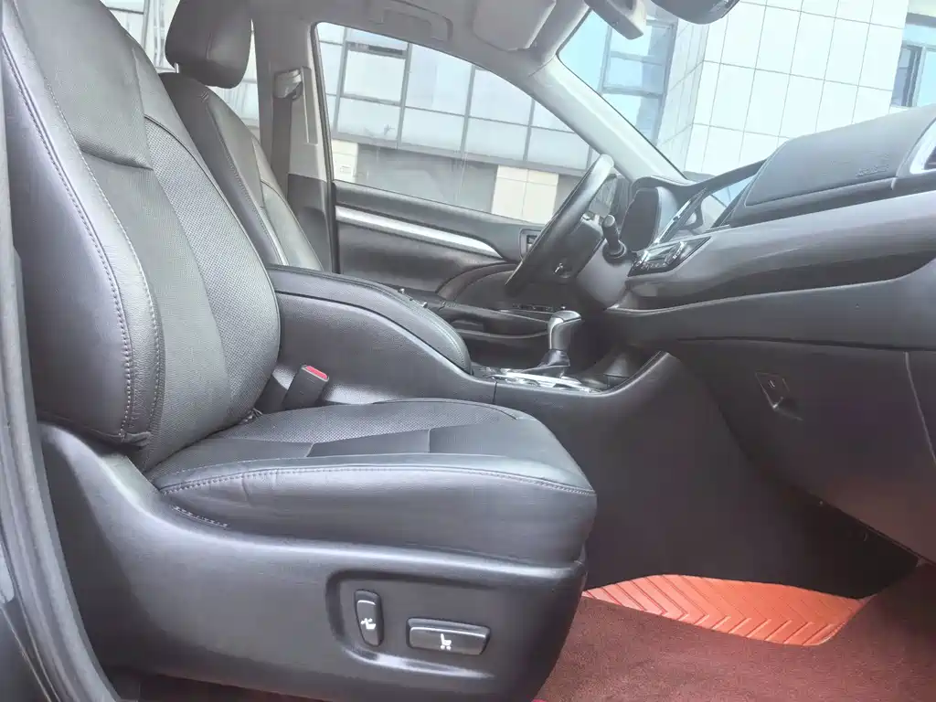 Toyota Highlander — миниатюра 9