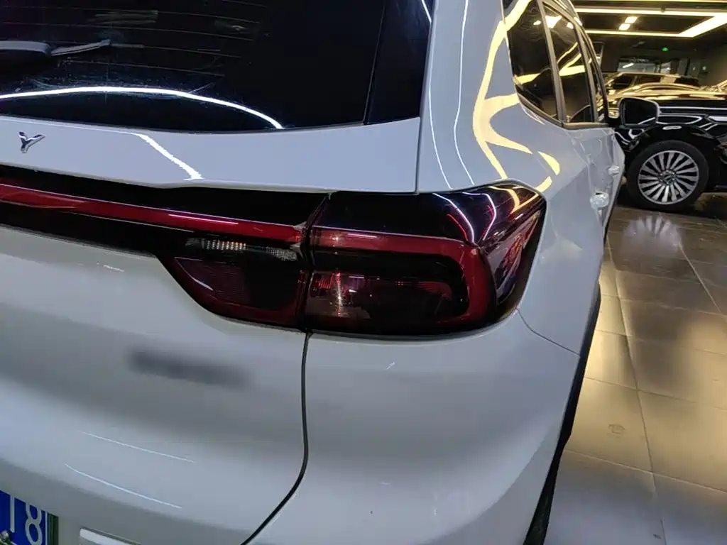 Chery Tiggo 8 — миниатюра 8
