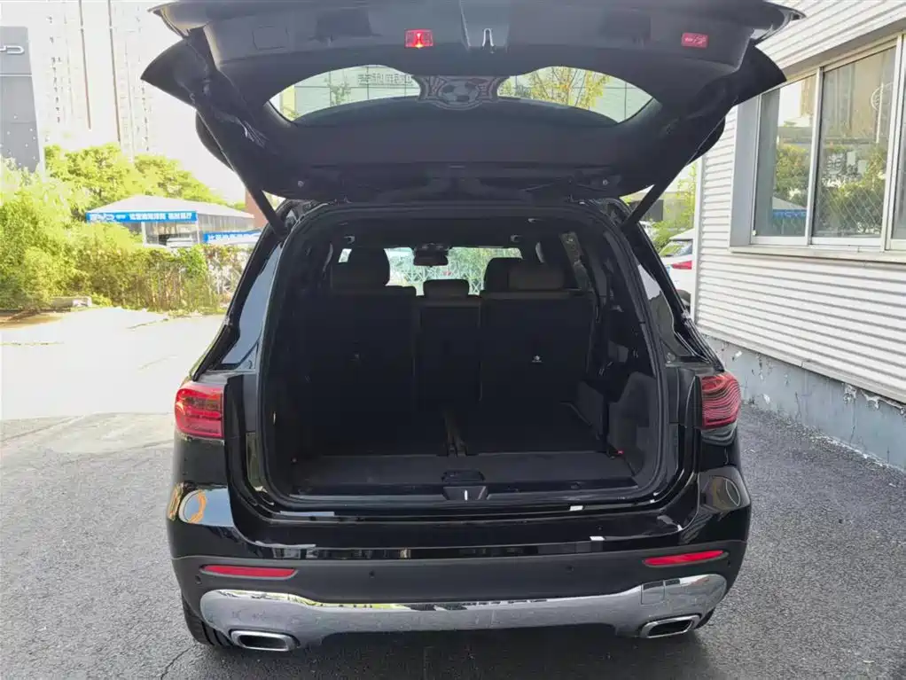 Mercedes-Benz GLB — миниатюра 2