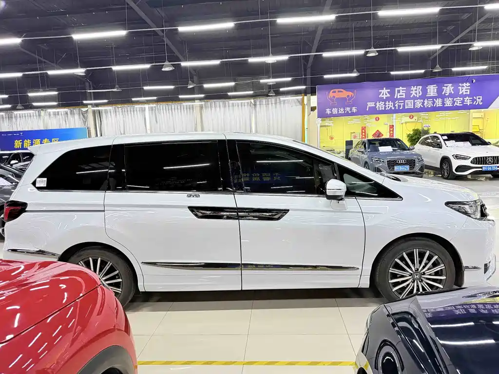 Honda Elysion — миниатюра 4