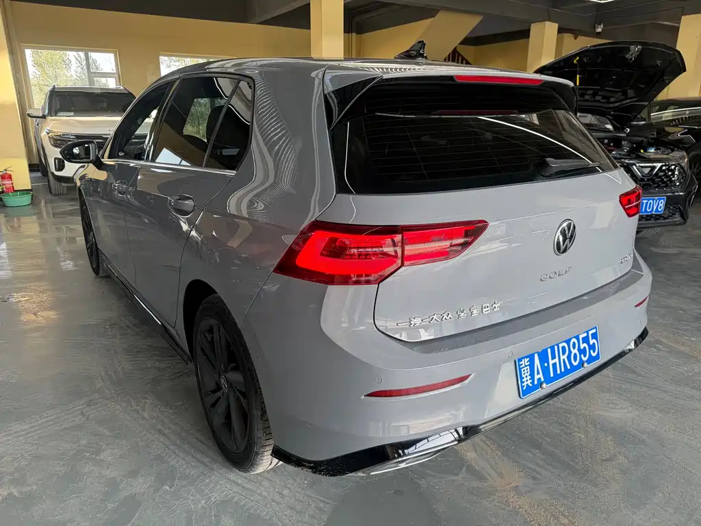 Volkswagen Golf — миниатюра 17