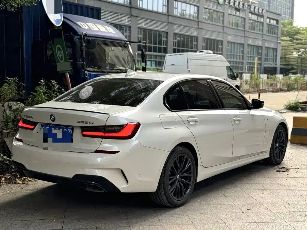 BMW 3 Series — миниатюра 2