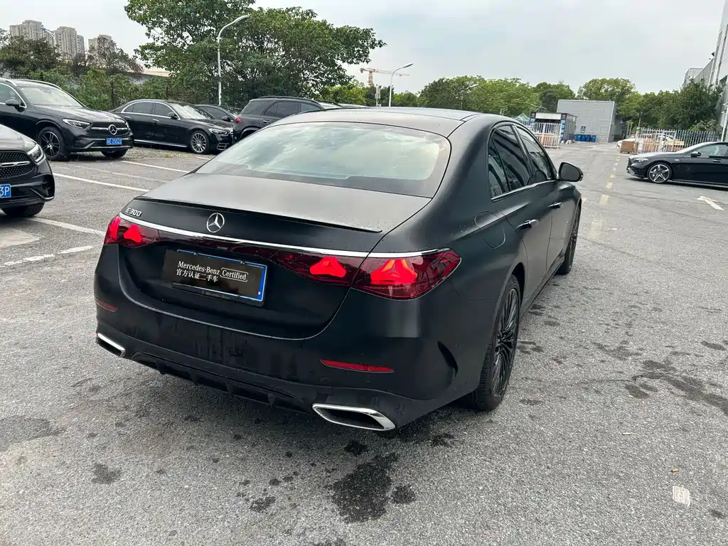 Mercedes-Benz E-Class (Import) — миниатюра 8