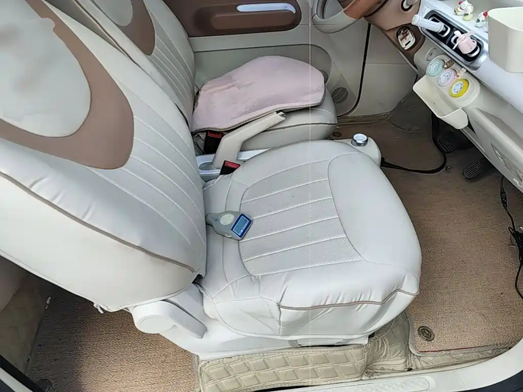 Wuling MINIEV — миниатюра 25