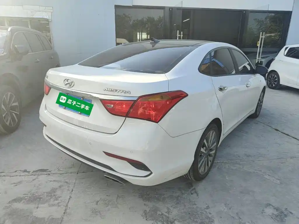 Hyundai Mistra — миниатюра 7