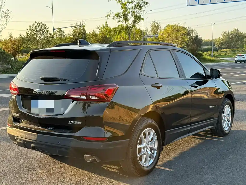 Chevrolet Equinox — миниатюра 9