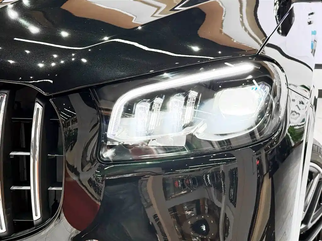 MERCEDES-BENZ GLS AMG