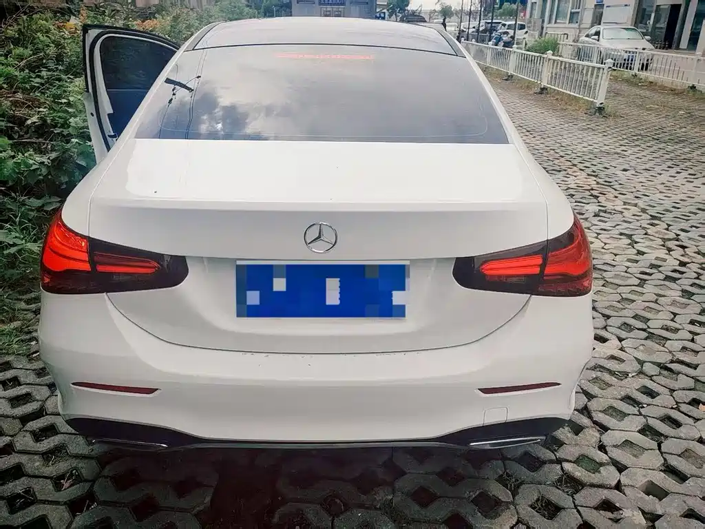 Mercedes-Benz A-Class — миниатюра 10