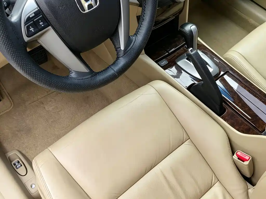 Honda Accord 2010 2.0L EX