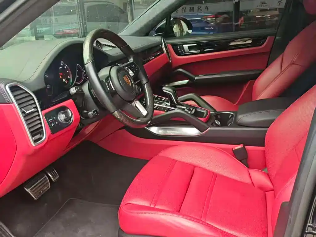 Porsche Cayenne — миниатюра 6