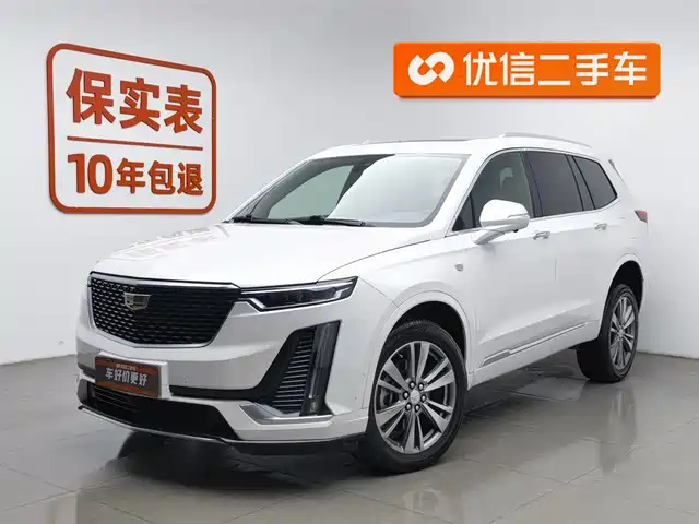 CADILLAC XT6