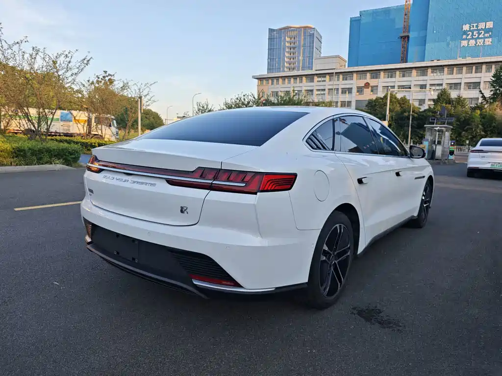 BYD Han — миниатюра 12