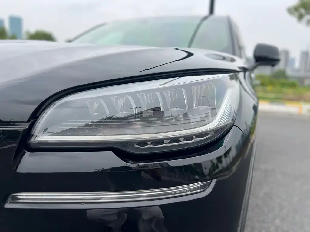 Lincoln Aviator — миниатюра 8