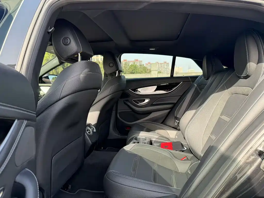 MERCEDES-BENZ AMG GT