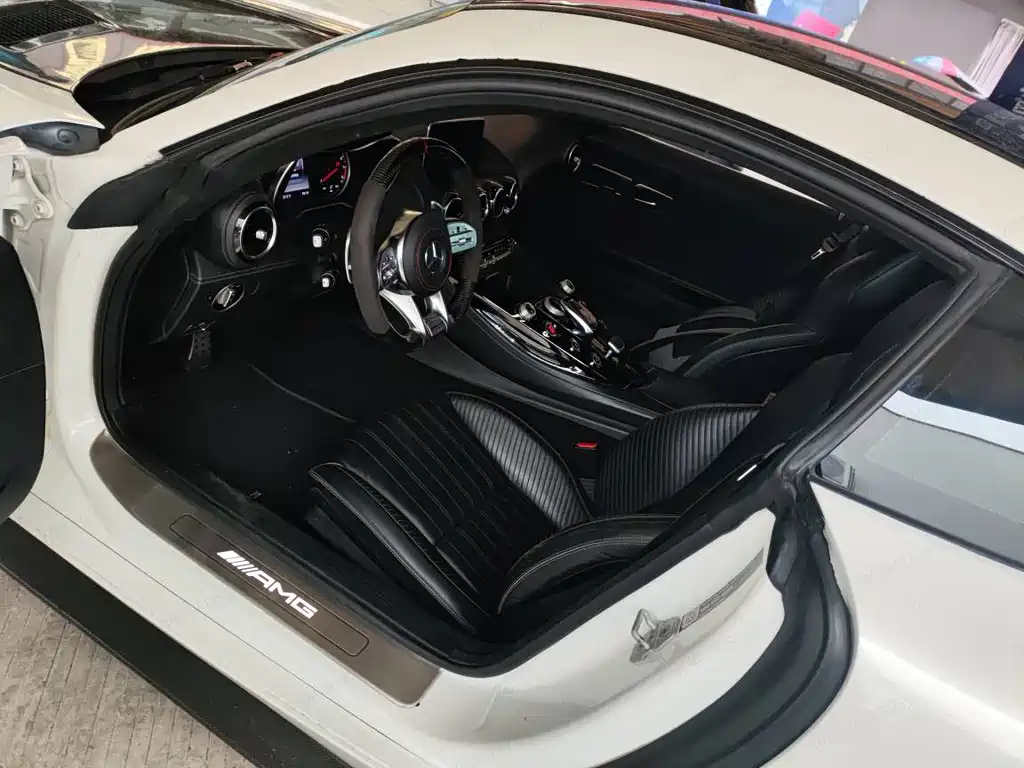 Mercedes-Benz AMG GT — миниатюра 7
