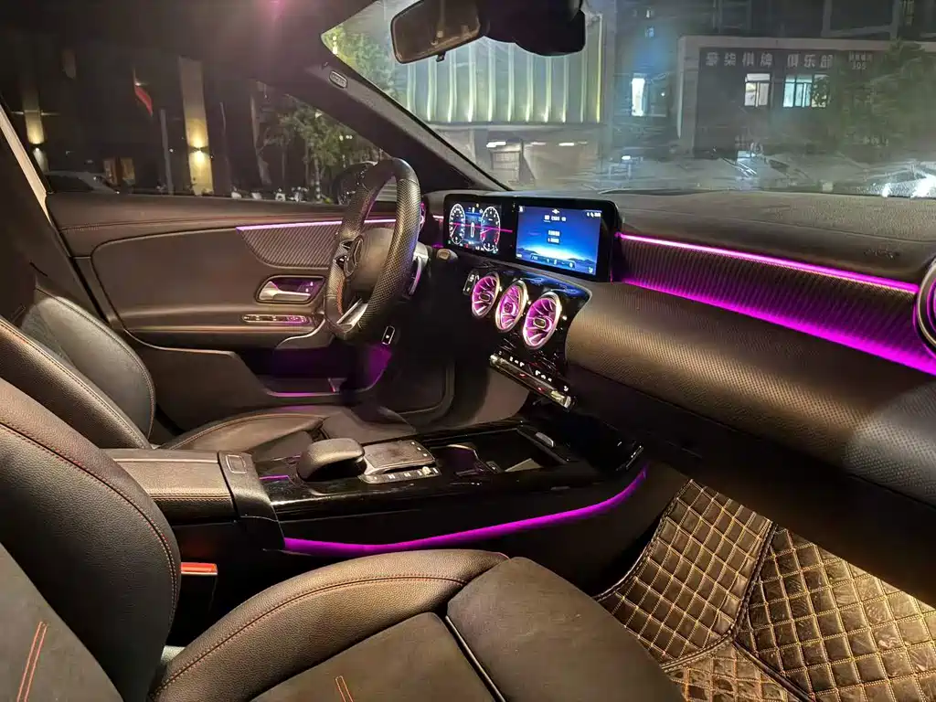 Mercedes-Benz A-Class — миниатюра 7