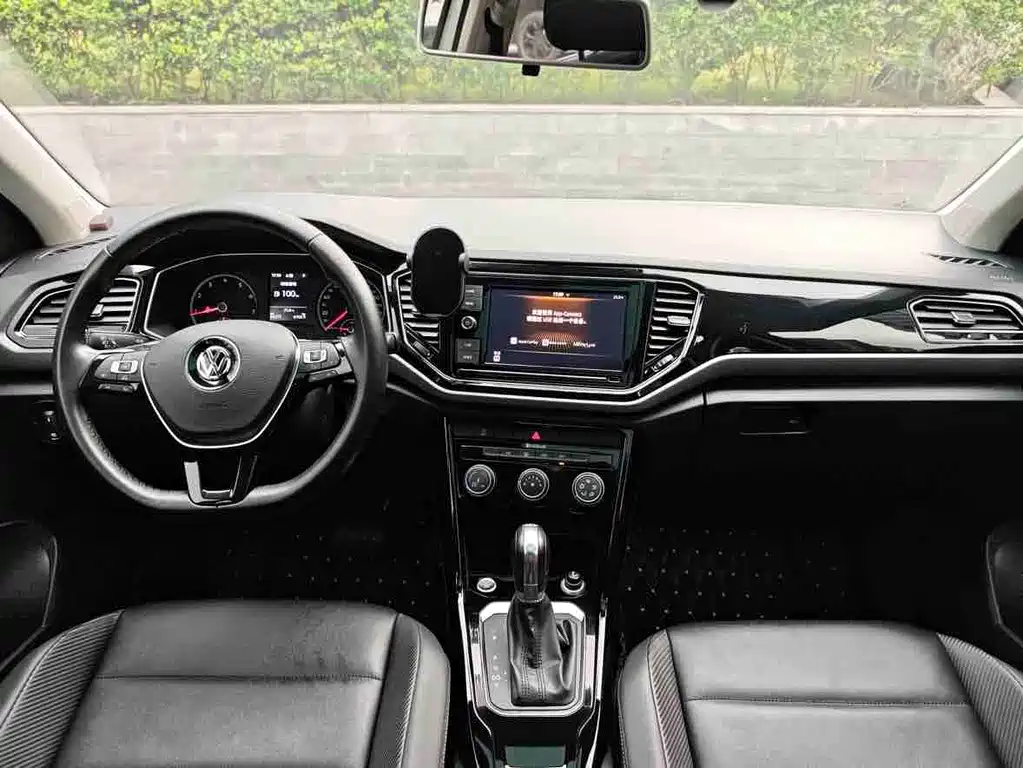 Volkswagen T-Roc — миниатюра 18