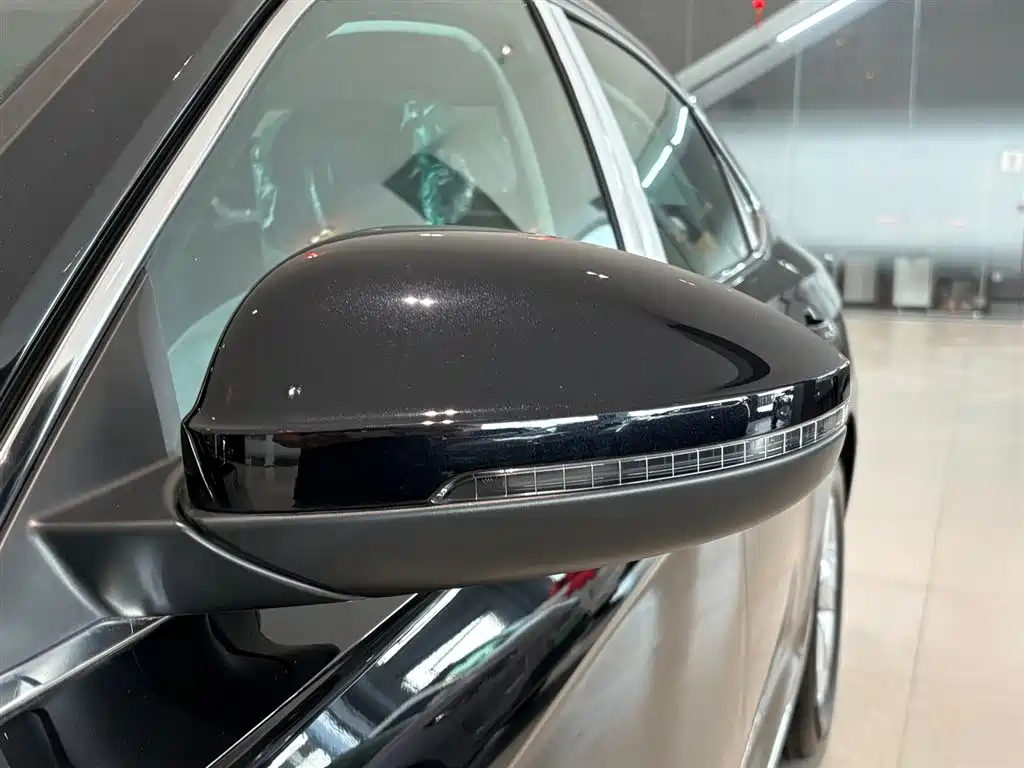 Volkswagen 帕萨特插电混动 — миниатюра 8