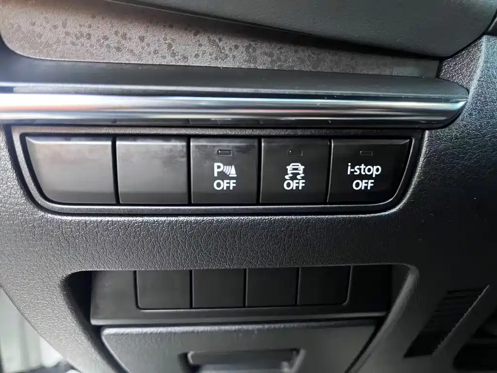 Mazda 3 Axela — миниатюра 5