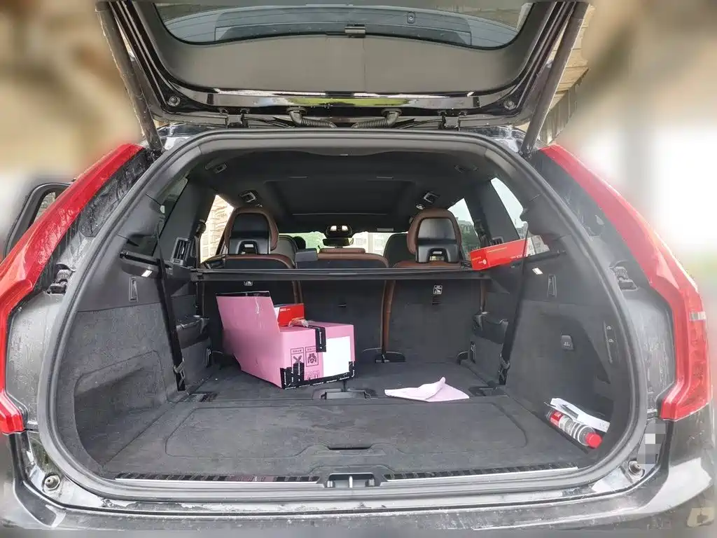 Volvo XC90 PHEV — миниатюра 20