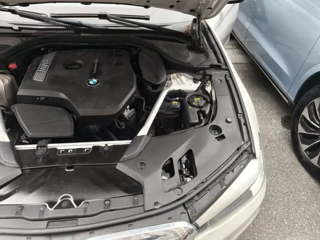 BMW 5 Series — миниатюра 20