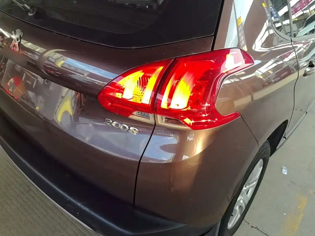 Peugeot 2008 — миниатюра 8