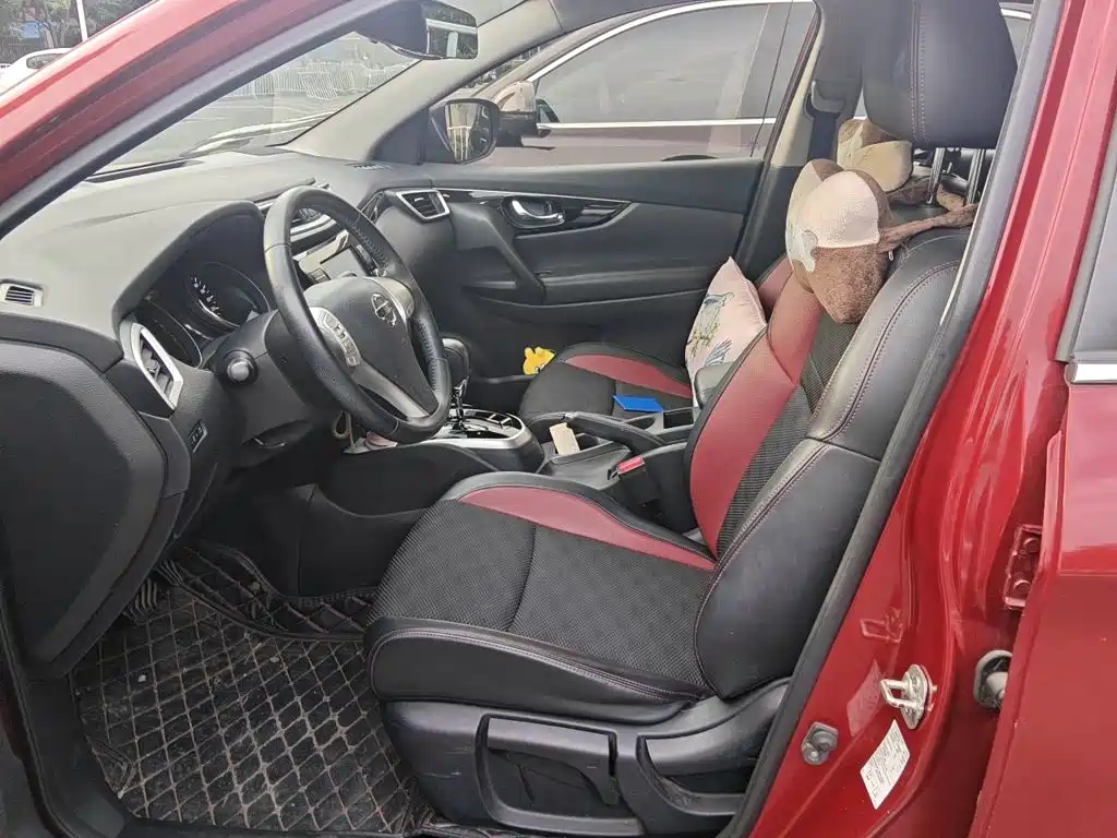 Nissan Qashqai — миниатюра 12