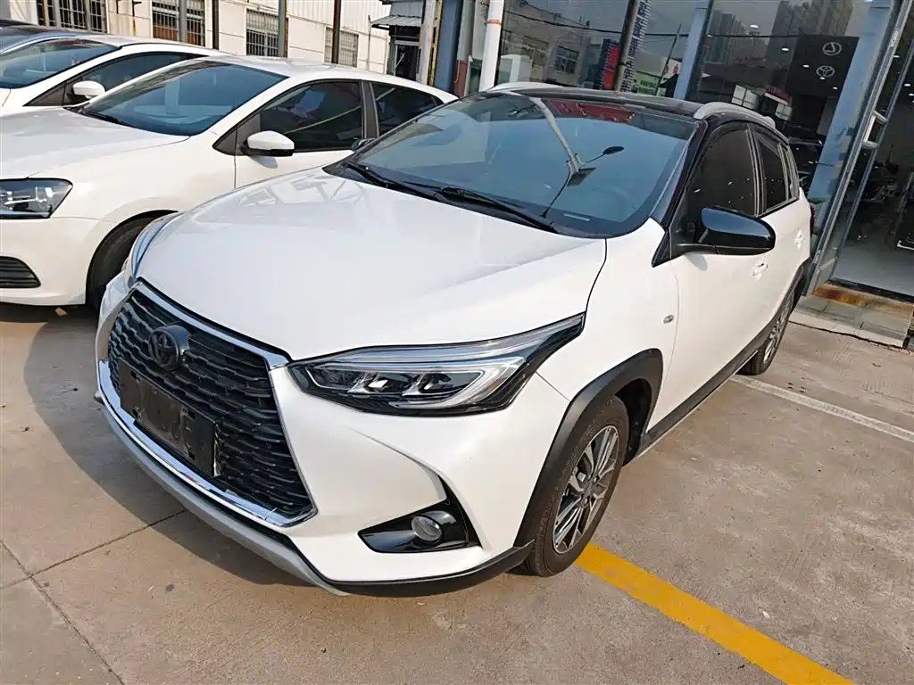 Toyota Yaris L 2022