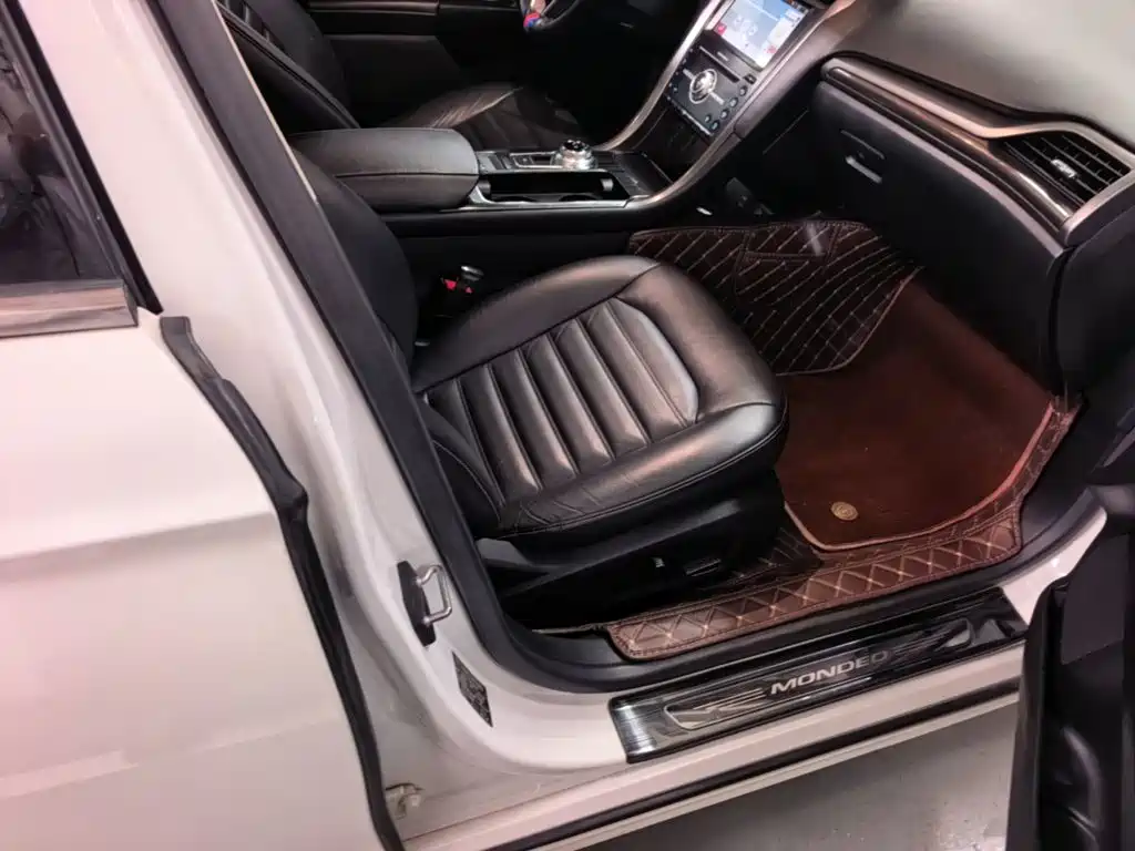Ford Mondeo — миниатюра 25