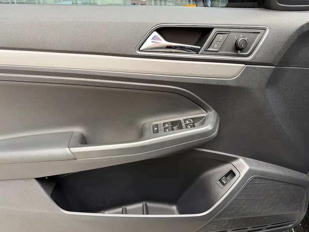 Volkswagen Lavida — миниатюра 14