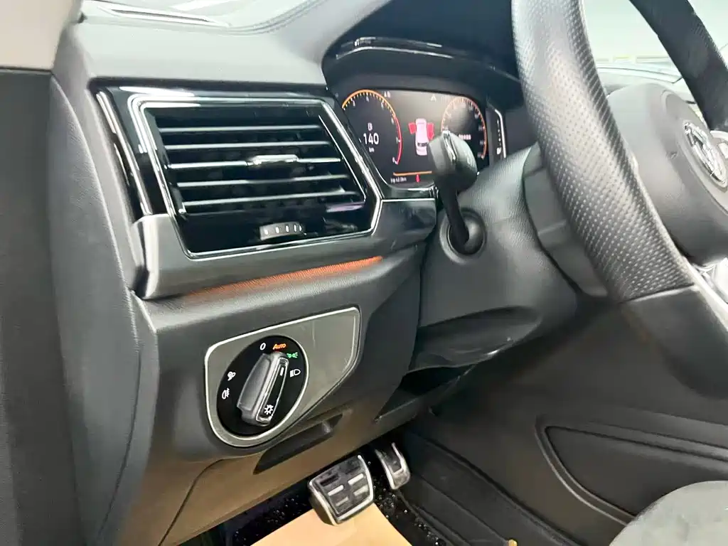 Volkswagen Teramont — миниатюра 11