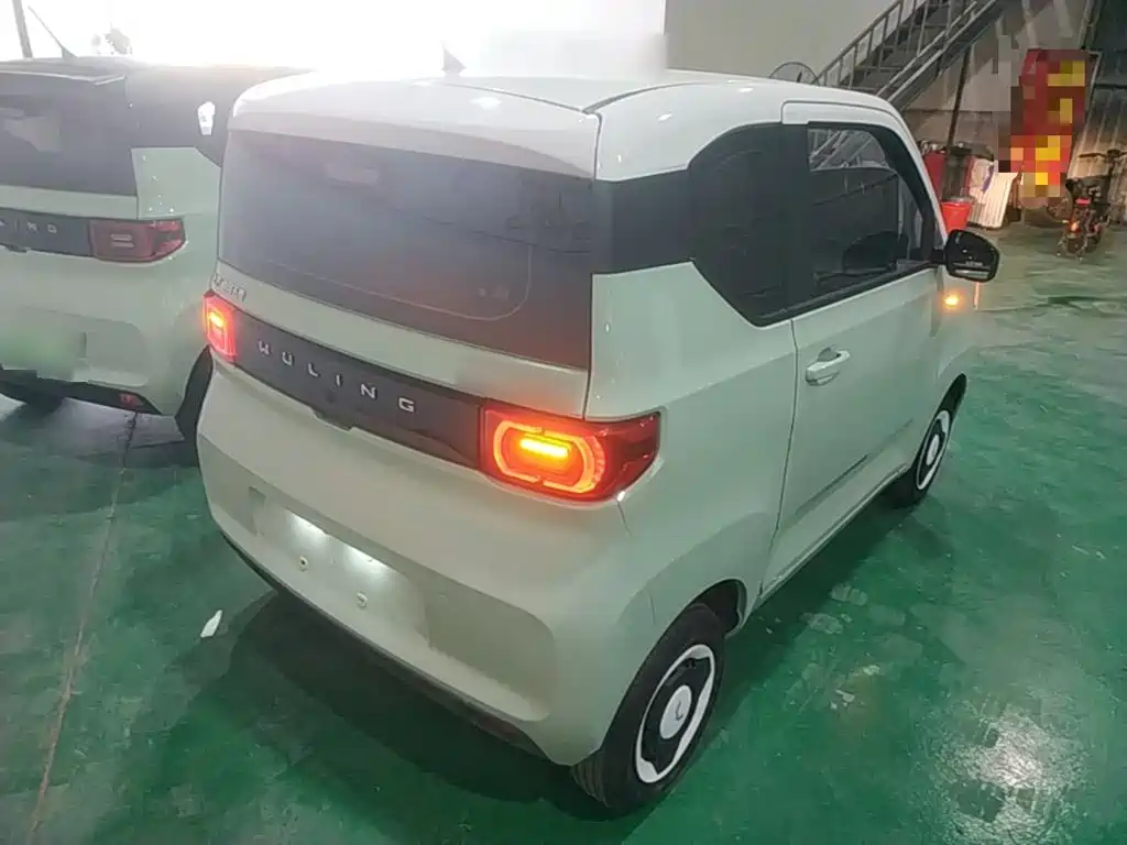 Wuling MINIEV — миниатюра 7