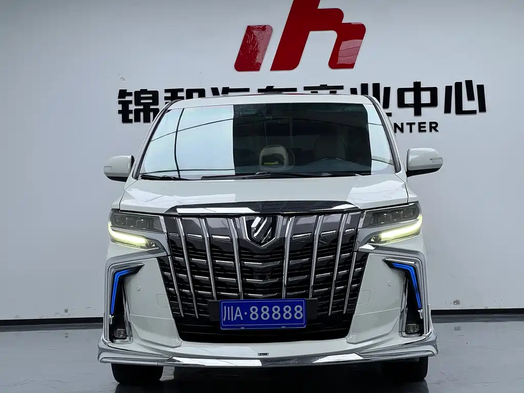 Toyota Alphard — миниатюра 2