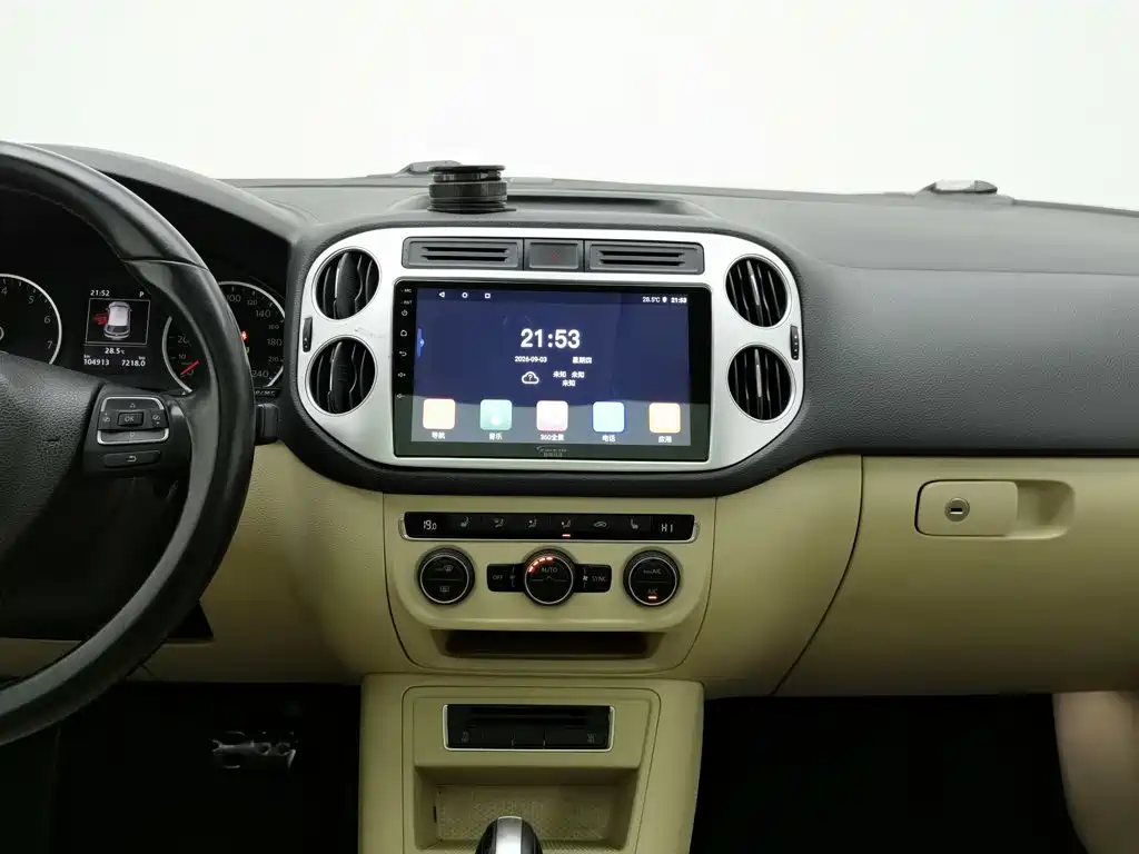 Volkswagen Tiguan — миниатюра 12