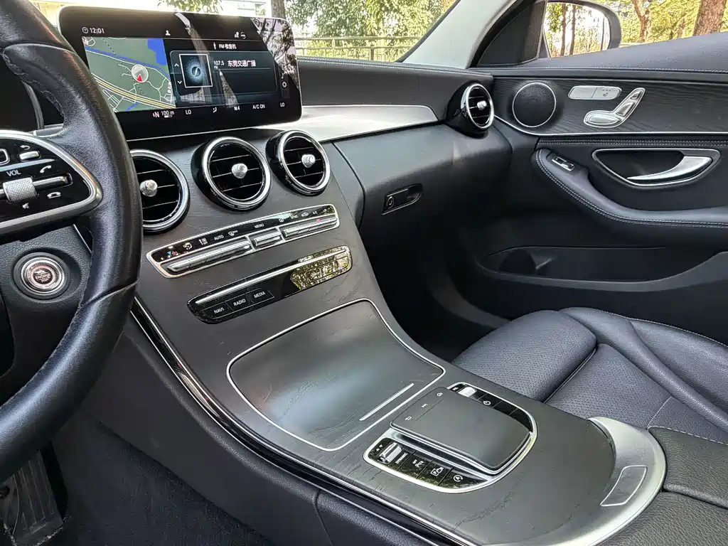 Mercedes-Benz C-Class — миниатюра 17