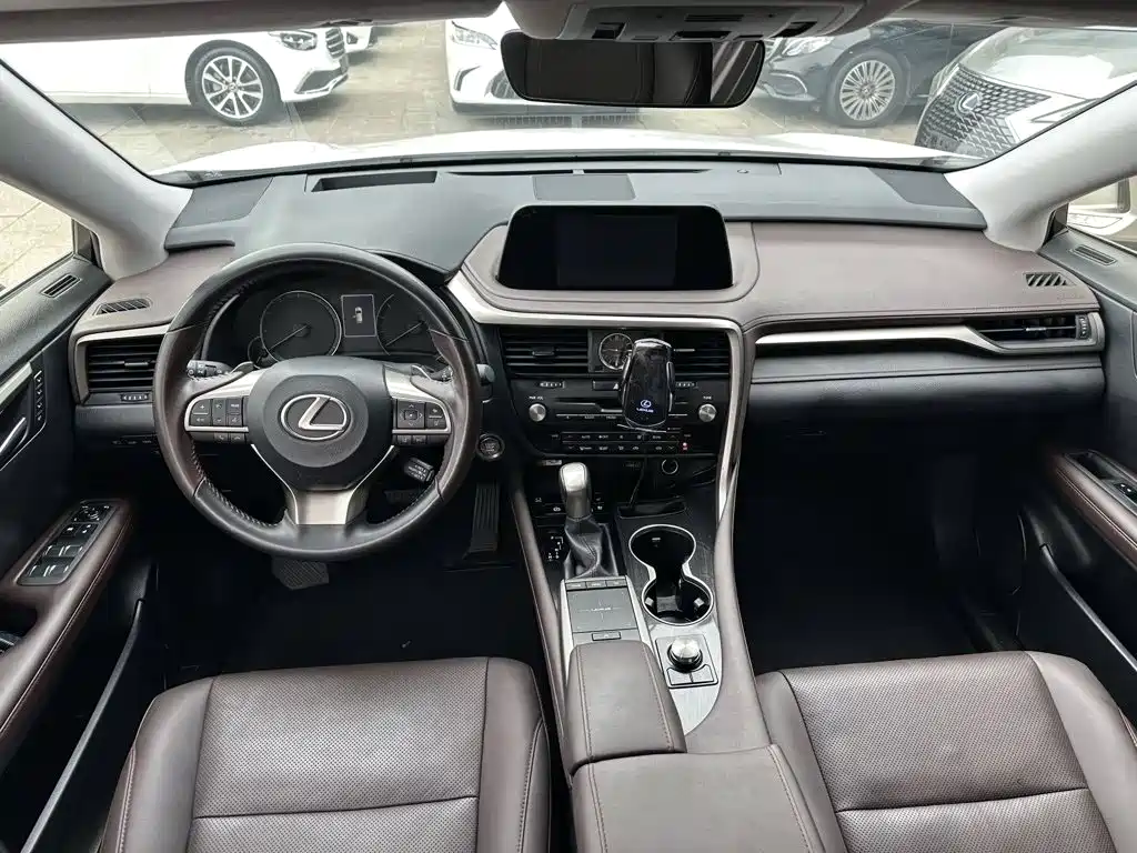 Lexus RX — миниатюра 8